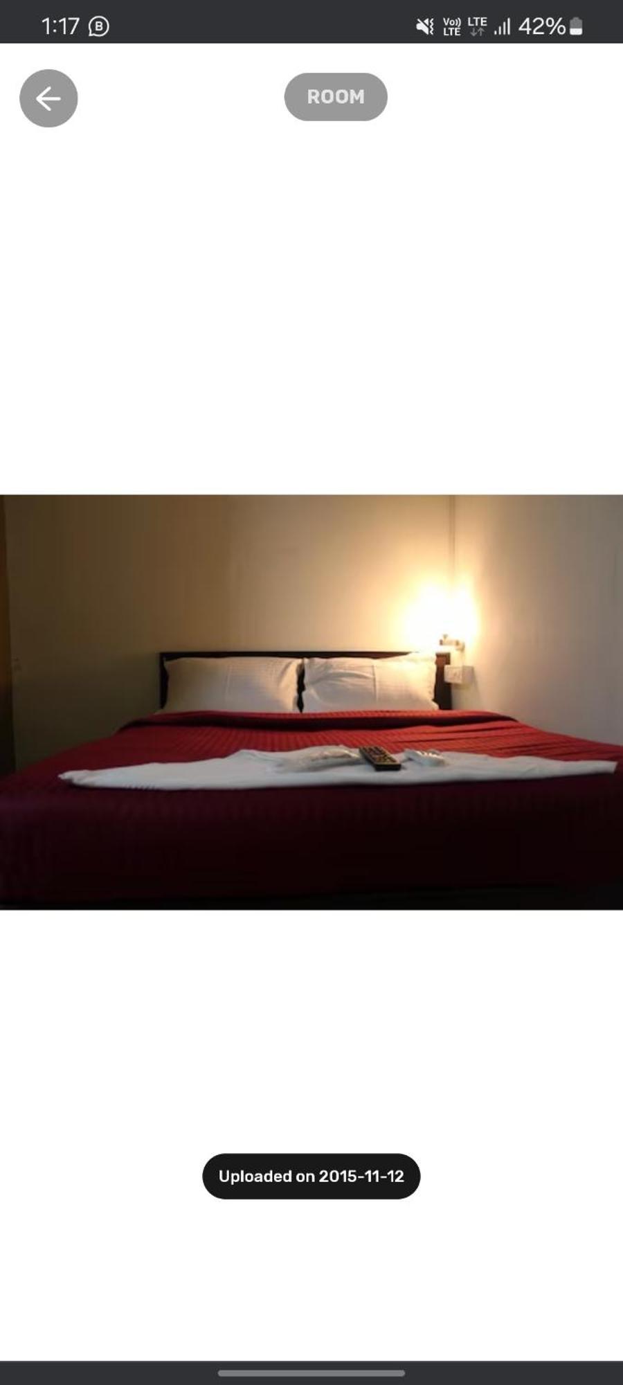 Hotel Saffron Inn Мумбаї Екстер'єр фото